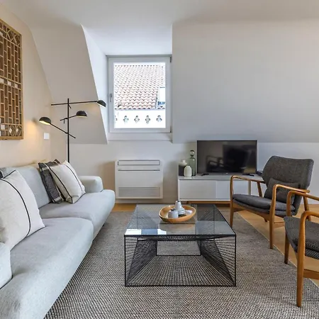 Penthouse On The Tagus In Alfama By Lovelystay