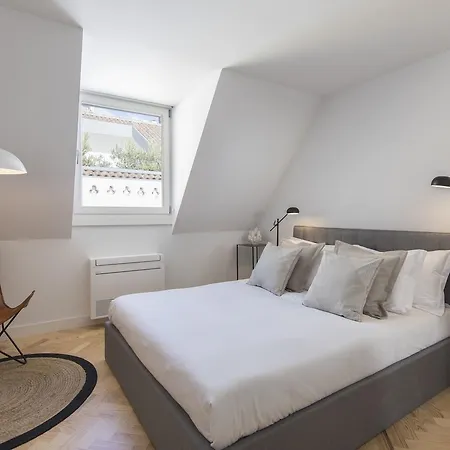 Apartment Lovelystay - Penthouse On The Tagus In Alfama Lisbon