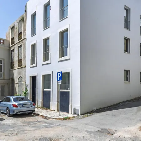 Penthouse On The Tagus In Alfama By Lovelystay Lisbon