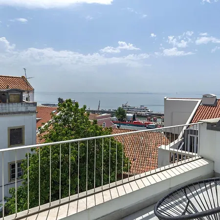 Penthouse On The Tagus In Alfama By Lovelystay Apartamento
